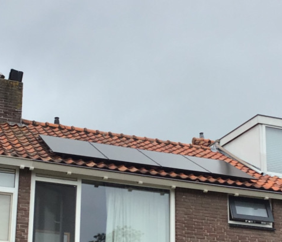 zonnepanelen Leiden 10 panelen
