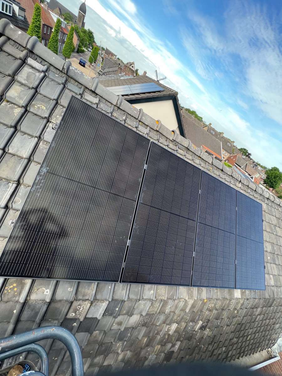 zonnepanelen Made 10 panelen