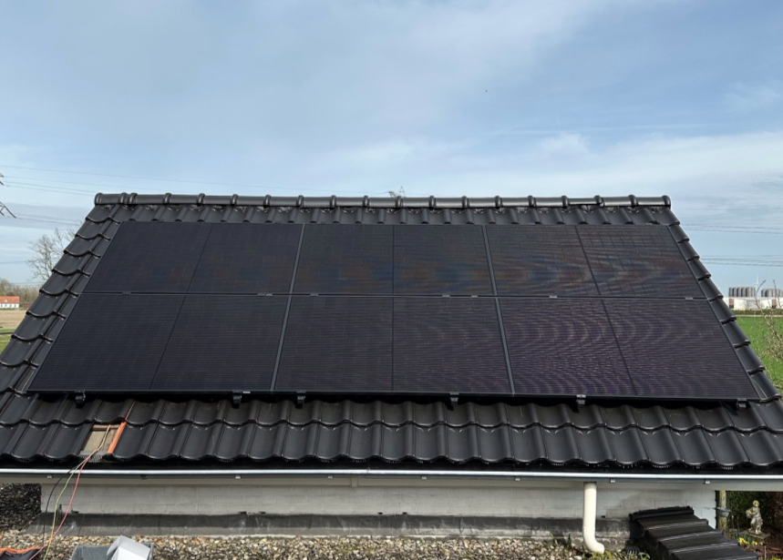 zonnepanelen Sas van Gent 14 panelen